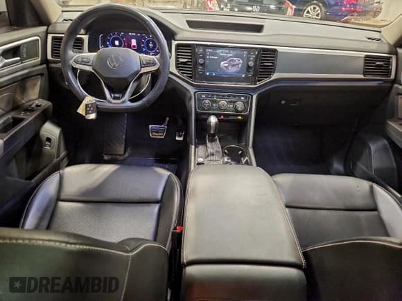 ✅ 2022 Volkswagen Atlas SEL R-Line • VIN: 1V2AR2CA8NC524494 • Lot: 94137575. Wystawiony na Copart z przebiegiem 60 014 mil. Bezpłatny archiwum sprzedaży aukcyjnych z USA i szczegółowy raport historii pojazdu na DreamBid. Zdjęcie 8.