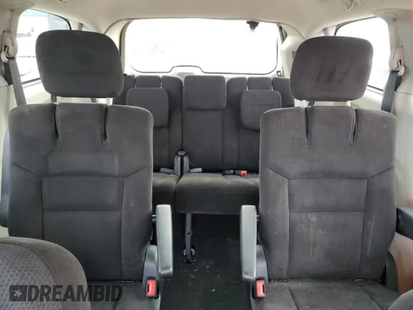 ✅ 2014 Chrysler Town & Country Touring • VIN: 2C4RC1BG7ER309959 • Лот: 52982415. Опубликован ранее на Copart с пробегом 104 189 миль. Бесплатный доступ к архиву аукционных продаж из США и подробный отчёт об истории автомобиля на DreamBid. Изображение 10.