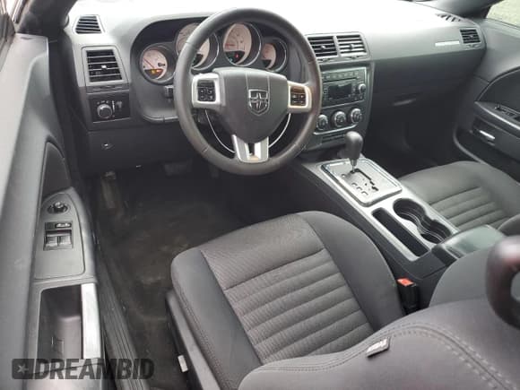 ✅ 2013 Dodge Challenger SXT Plus • VIN: 2C3CDYAG3DH718689 • Lot: 88508555. Listed on Copart with 110,249 mi. Free auction sales archive from the USA and detailed vehicle history report at DreamBid. Image 8.