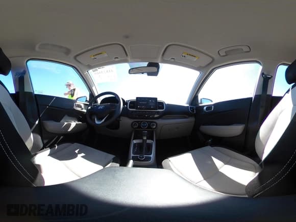 ✅ 2020 Hyundai Venue SEL • VIN: KMHRC8A39LU038177 • Lot: 41823569. Listed on IAAI with 40,142 mi. Free auction sales archive from the USA and detailed vehicle history report at DreamBid. Image 18.