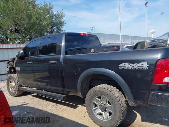 ✅ 2018 Ram 2500 Tradesman • VIN: 3C6UR5CJXJG357117 • Лот: 42901757. Опубликован ранее на IAAI с пробегом 86 959 миль. Бесплатный доступ к архиву аукционных продаж из США и подробный отчёт об истории автомобиля на DreamBid. Изображение 15.
