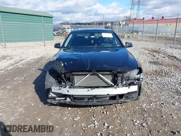 ✅ 2013 BMW 5 Series 535i xDrive • VIN: WBAFU7C51DDU71651 • Lot: 43661539. Wystawiony na IAAI z przebiegiem 55 558 mil. Bezpłatny archiwum sprzedaży aukcyjnych z USA i szczegółowy raport historii pojazdu na DreamBid. Zdjęcie 13.