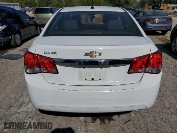 ✅ 2014 Chevrolet Cruze LS • VIN: 1G1PA5SHXE7392228 • Lot: 81957105. Listed on Copart with 105,161 mi. Free auction sales archive from the USA and detailed vehicle history report at DreamBid. Image 6.
