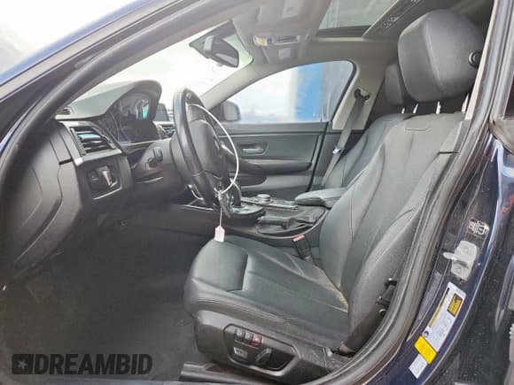 ✅ 2015 BMW 4 Series 428i • VIN: WBA4A9C54FGL85540 • Lot: 81071815. Listed on Copart with 123,655 mi. Free auction sales archive from the USA and detailed vehicle history report at DreamBid. Image 7.