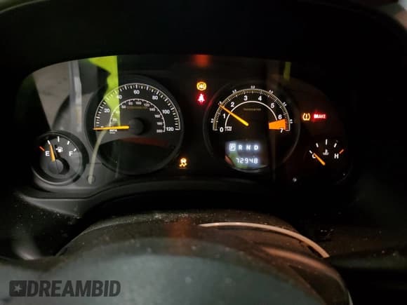 ✅ 2017 Jeep Patriot Sport SE • VIN: 1C4NJPBAXHD102153 • Lot: 55991815. Listed on Copart with 72,948 mi. Free auction sales archive from the USA and detailed vehicle history report at DreamBid. Image 9.