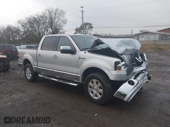 ✅ 2006 Lincoln Mark LT • VIN: 5LTPW18586FJ19694 • Lot: 43745329. Listed on IAAI with 214,817 mi. Free auction sales archive from the USA and detailed vehicle history report at DreamBid. Image 13.