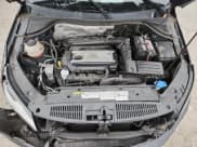 ✅ 2018 Volkswagen Tiguan • VIN: WVGBV7AX7JK002568 • Лот: 93482765. Опубликован ранее на Copart с пробегом 42 546 миль. Бесплатный доступ к архиву аукционных продаж из США и подробный отчёт об истории автомобиля на DreamBid. Изображение 12.