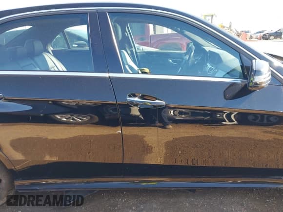 ✅ 2015 Mercedes-Benz E 350 Sport • VIN: WDDHF5KB7FB126050 • Lot: 43648317. Listed on IAAI with 111,546 mi. Free auction sales archive from the USA and detailed vehicle history report at DreamBid. Image 13.