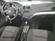 ✅ 2008 Chevrolet Aveo LS • VIN: KL1TD56608B175222 • Lot: 46323175. Wystawiony na Copart z przebiegiem 107 245 mil. Bezpłatny archiwum sprzedaży aukcyjnych z USA i szczegółowy raport historii pojazdu na DreamBid. Zdjęcie 8.