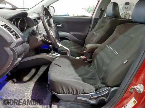 ✅ 2012 Mitsubishi Outlander SE • VIN: JA4AS3AW4CU001923 • Lot: 70330735. Wystawiony na Copart z przebiegiem 202 781 mil. Bezpłatny archiwum sprzedaży aukcyjnych z USA i szczegółowy raport historii pojazdu na DreamBid. Zdjęcie 7.