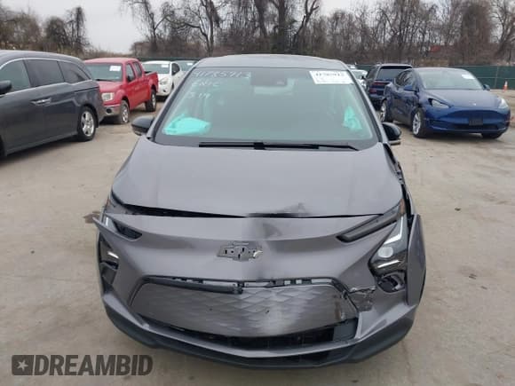 ✅ 2022 Chevrolet Bolt EV 2LT • VIN: 1G1FX6S06N4134882 • Lot: 41785913. Wystawiony na IAAI z przebiegiem 64 359 mil. Bezpłatny archiwum sprzedaży aukcyjnych z USA i szczegółowy raport historii pojazdu na DreamBid. Zdjęcie 12.