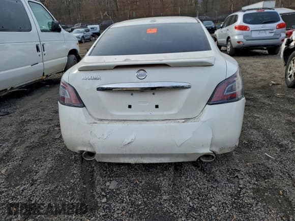 ✅ 2011 Nissan Maxima SV • VIN: 1N4AA5AP1BC823019 • Lot: 96772555. Listed on Copart with 219,752 mi. Free auction sales archive from the USA and detailed vehicle history report at DreamBid. Image 6.