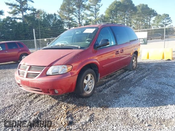 ✅ 2006 Dodge Grand Caravan SXT • VIN: 2D4GP44L56R727464 • Лот: 43631770. Опубликован ранее на IAAI с пробегом 198 676 миль. Бесплатный доступ к архиву аукционных продаж из США и подробный отчёт об истории автомобиля на DreamBid. Изображение 2.