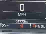 2018 Chevrolet Malibu LT z VIN 1G1ZD5ST0JF186517, wystawiony jako IAAI lot #43246637 z przebiegiem 75 000 mil mil oraz . Historia ofert i sprzedaży dostępna na DreamBid. Obrazek 15.