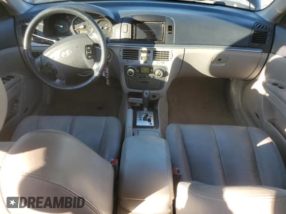 ✅ 2008 Hyundai Sonata SE • VIN: 5NPEU46F38H351111 • Лот: 79383294. Опубликован ранее на Copart с пробегом 173 059 миль. Бесплатный доступ к архиву аукционных продаж из США и подробный отчёт об истории автомобиля на DreamBid. Изображение 8.