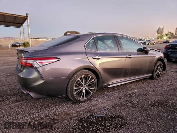 ✅ 2019 Toyota Camry SE • VIN: 4T1B11HK4KU197568 • Лот: 95949875. Опубликован ранее на Copart с пробегом 72 711 миль. Бесплатный доступ к архиву аукционных продаж из США и подробный отчёт об истории автомобиля на DreamBid. Изображение 3.