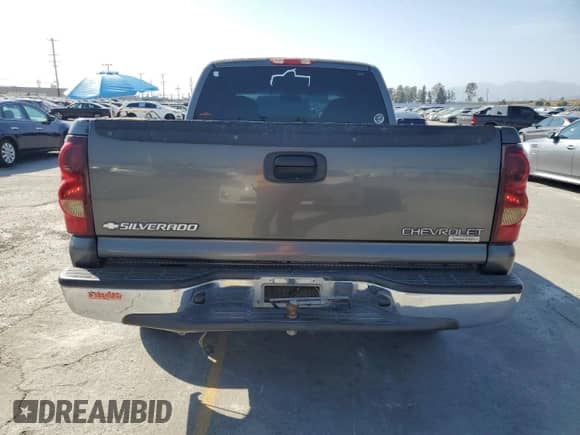 2001 Chevrolet Silverado 1500 LT z VIN 1GCEC19T01Z169707, wystawiony jako Copart lot #60702145 z przebiegiem 331 582 mil mil oraz Czysty tytuł • Clean title. Historia ofert i sprzedaży dostępna na DreamBid. Obrazek 6.