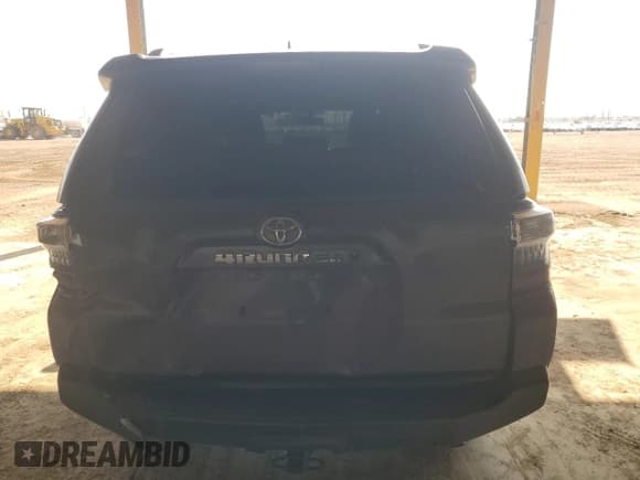 ✅ 2018 Toyota 4Runner SR5 • VIN: JTEBU5JR0J5516950 • Lot: 71917545. Wystawiony na Copart z przebiegiem 75 735 mil. Bezpłatny archiwum sprzedaży aukcyjnych z USA i szczegółowy raport historii pojazdu na DreamBid. Zdjęcie 6.