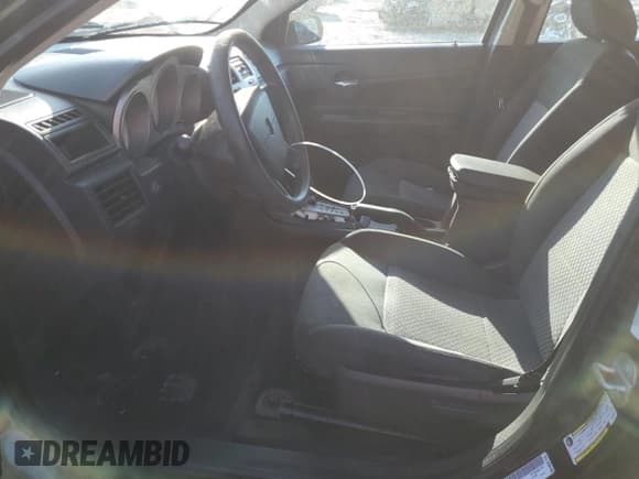 ✅ 2009 Dodge Avenger SE • VIN: 1B3LC46B09N563569 • Lot: 70236344. Wystawiony na Copart z przebiegiem 133 091 mil. Bezpłatny archiwum sprzedaży aukcyjnych z USA i szczegółowy raport historii pojazdu na DreamBid. Zdjęcie 7.