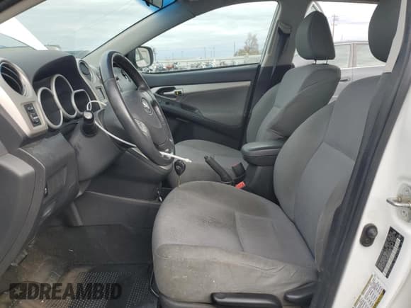 ✅ 2009 Toyota Matrix S • VIN: 2T1LE40E39C007187 • Lot: 92951275. Listed on Copart with 162,493 mi. Free auction sales archive from the USA and detailed vehicle history report at DreamBid. Image 7.