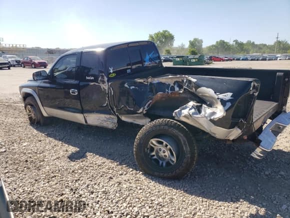 ✅ 2004 Dodge Dakota SLT • VIN: 1D7HG42N84S704560 • Lot: 53913844. Listed on Copart with 69,961 mi. Free auction sales archive from the USA and detailed vehicle history report at DreamBid. Image 2.