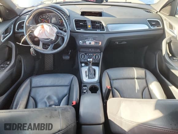 ✅ 2017 Audi Q3 Premium Plus • VIN: WA1JCCFS3HR010299 • Lot: 91350385. Wystawiony na Copart z przebiegiem 109 661 mil. Bezpłatny archiwum sprzedaży aukcyjnych z USA i szczegółowy raport historii pojazdu na DreamBid. Zdjęcie 8.