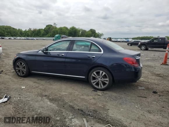 ✅ 2017 Mercedes-Benz C 300 • VIN: WDDWF4KB0HR252813 • Lot: 57310045. Wystawiony na Copart z przebiegiem 78 710 mil. Bezpłatny archiwum sprzedaży aukcyjnych z USA i szczegółowy raport historii pojazdu na DreamBid. Zdjęcie 2.