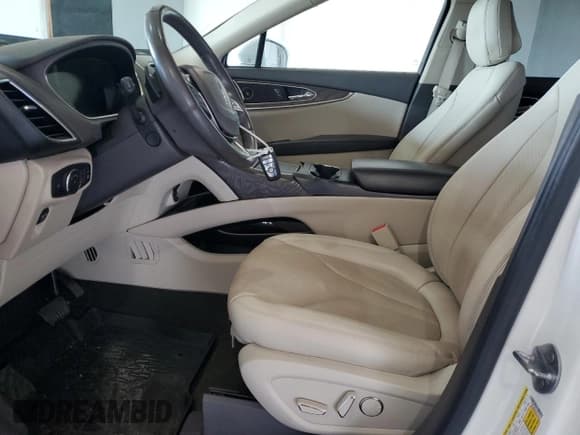 ✅ 2020 Lincoln Nautilus Reserve • VIN: 2LMPJ8K93LBL30790 • Лот: 64424085. Опубликован ранее на Copart с пробегом 57 026 миль. Бесплатный доступ к архиву аукционных продаж из США и подробный отчёт об истории автомобиля на DreamBid. Изображение 7.