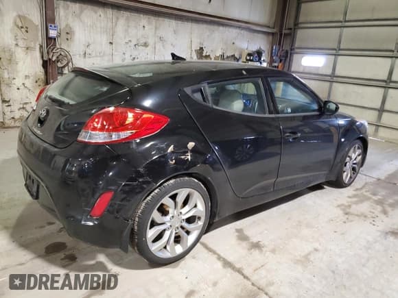 ✅ 2013 Hyundai Veloster w/Gray Int • VIN: KMHTC6AD3DU126128 • Lot: 85567984. Wystawiony na Copart z przebiegiem 70 231 mil. Bezpłatny archiwum sprzedaży aukcyjnych z USA i szczegółowy raport historii pojazdu na DreamBid. Zdjęcie 3.