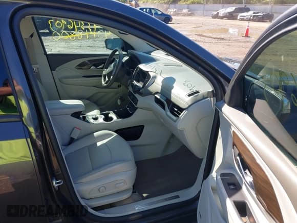 ✅ 2019 GMC Terrain Denali • VIN: 3GKALSEX8KL282105 • Lot: 43346903. Listed on IAAI with 99,597 mi. Free auction sales archive from the USA and detailed vehicle history report at DreamBid. Image 5.