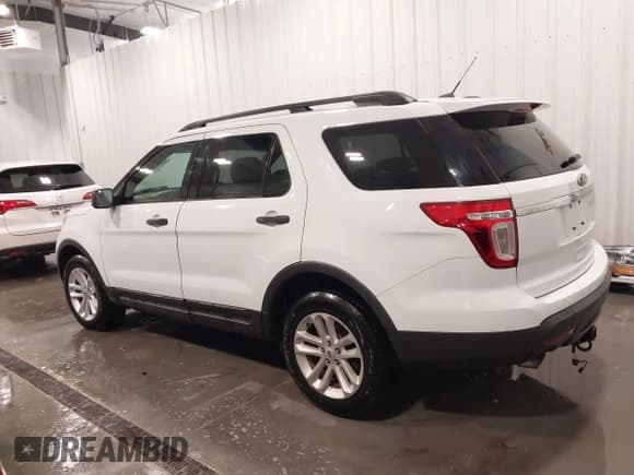 ✅ 2015 Ford Explorer • VIN: 1FM5K8B81FGC08658 • Lot: 43742727. Listed on IAAI with 175,147 mi. Free auction sales archive from the USA and detailed vehicle history report at DreamBid. Image 15.
