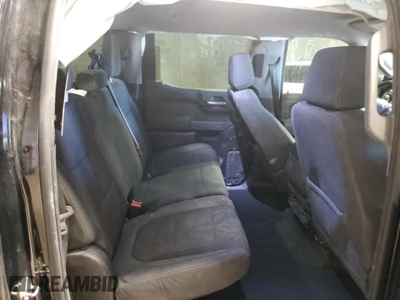 ✅ 2019 Chevrolet Silverado 1500 LT • VIN: 1GCUYDED4KZ128348 • Lot: 74703414. Wystawiony na Copart z przebiegiem 84 676 mil. Bezpłatny archiwum sprzedaży aukcyjnych z USA i szczegółowy raport historii pojazdu na DreamBid. Zdjęcie 10.