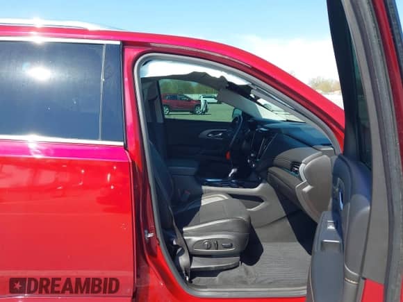 2021 Chevrolet Traverse Premier с VIN 1GNERKKW5MJ233825, выставлен на аукционе IAAI как лот 42105803 с пробегом 94 465 миль миль и . История ставок и продаж доступна на DreamBid. Изображение 5.