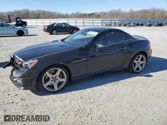 ✅ 2014 Mercedes-Benz SLK 250 • VIN: WDDPK4HA1EF083011 • Лот: 43931645. Опубликован ранее на Copart с пробегом 102 146 миль. Бесплатный доступ к архиву аукционных продаж из США и подробный отчёт об истории автомобиля на DreamBid. Изображение 1.