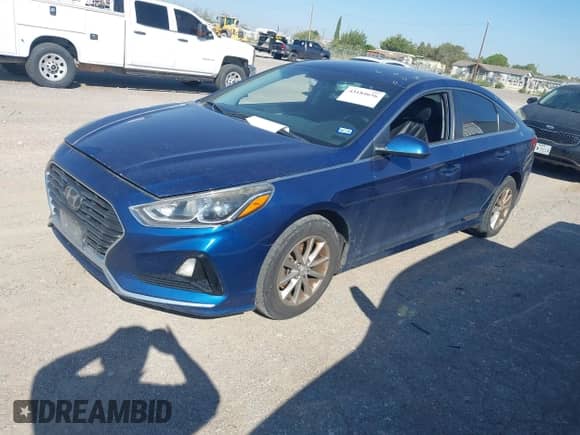 2019 Hyundai Sonata SE z VIN 5NPE24AF8KH775226, wystawiony jako IAAI lot #43184656 z przebiegiem 127 848 mil mil oraz . Historia ofert i sprzedaży dostępna na DreamBid. Obrazek 2.