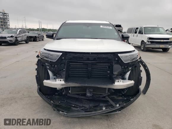 ✅ 2023 Ford Explorer King Ranch • VIN: 1FM5K7LC1PGB48735 • Lot: 50936445. Listed on Copart with 8,265 mi. Free auction sales archive from the USA and detailed vehicle history report at DreamBid. Image 5.