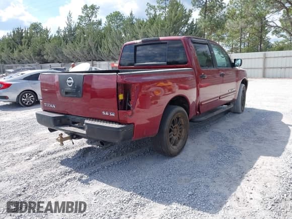 ✅ 2006 Nissan Titan LE • VIN: 1N6BA07A96N530688 • Lot: 43479298. Wystawiony na IAAI z przebiegiem Nie podano. Bezpłatny archiwum sprzedaży aukcyjnych z USA i szczegółowy raport historii pojazdu na DreamBid. Zdjęcie 4.