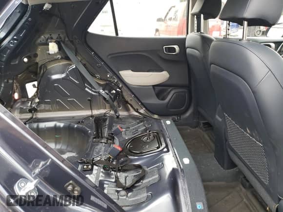 2020 Hyundai Venue SEL с VIN KMHRC8A37LU023337, выставлен на аукционе Copart как лот 73180164 с пробегом 17 644 миль миль и Списание • Salvage title. История ставок и продаж доступна на DreamBid. Изображение 11.