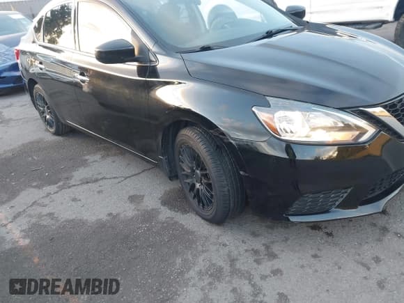 ✅ 2017 Nissan Sentra SR • VIN: 3N1AB7AP7HY345825 • Lot: 43737832. Listed on IAAI with 76,374 mi. Free auction sales archive from the USA and detailed vehicle history report at DreamBid. Image 6.