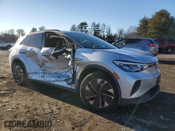 ✅ 2022 Volkswagen ID.4 Pro • VIN: WVGRMPE2XNP048629 • Lot: 79921583. Listed on Copart with 11,672 mi. Free auction sales archive from the USA and detailed vehicle history report at DreamBid. Image 4.