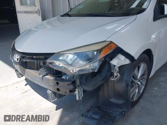 ✅ 2014 Toyota Corolla LE Eco • VIN: 5YFBPRHE6EP062718 • Lot: 43222782. Wystawiony na IAAI z przebiegiem 108 478 mil. Bezpłatny archiwum sprzedaży aukcyjnych z USA i szczegółowy raport historii pojazdu na DreamBid. Zdjęcie 6.