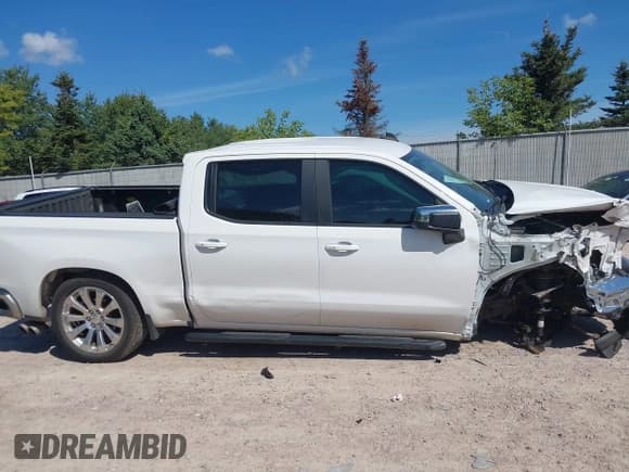 ✅ 2019 Chevrolet Silverado 1500 LT • VIN: 3GCPYDEK6KG194105 • Lot: 43062182. Wystawiony na IAAI z przebiegiem 78 601 mil. Bezpłatny archiwum sprzedaży aukcyjnych z USA i szczegółowy raport historii pojazdu na DreamBid. Zdjęcie 13.