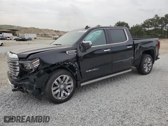 ✅ 2025 GMC Sierra 1500 Denali • VIN: 3GTUUGED4SG108825 • Лот: 47725675. Опубликован ранее на Copart с пробегом 1 623 миль. Бесплатный доступ к архиву аукционных продаж из США и подробный отчёт об истории автомобиля на DreamBid. Изображение 1.