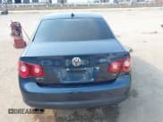 ✅ 2010 Volkswagen Jetta SE • VIN: 3VWRX7AJ3AM027207 • Lot: 43092606. Listed on IAAI with 185,895 mi. Free auction sales archive from the USA and detailed vehicle history report at DreamBid. Image 17.