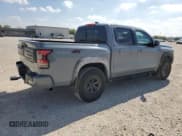 ✅ 2025 Nissan Frontier Pro-4X • VIN: 1N6ED1EKXSN600263 • Лот: 90295315. Опубликован ранее на Copart с пробегом 9 507 миль. Бесплатный доступ к архиву аукционных продаж из США и подробный отчёт об истории автомобиля на DreamBid. Изображение 3.