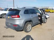 ✅ 2018 Jeep Cherokee Latitude • VIN: 1C4PJLCXXJD590109 • Lot: 41626291. Listed on IAAI with Not provided. Free auction sales archive from the USA and detailed vehicle history report at DreamBid. Image 4.