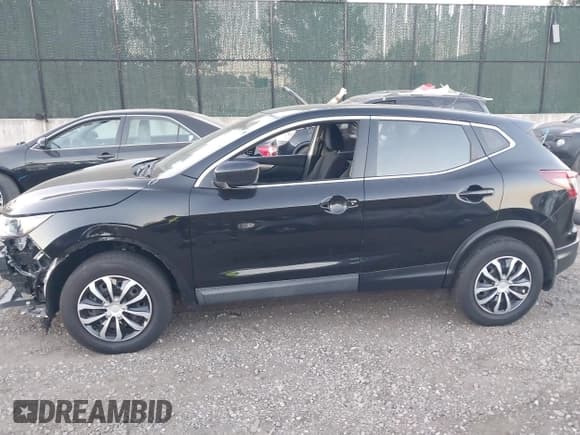 ✅ 2020 Nissan Rogue S • VIN: JN1BJ1CW9LW371562 • Lot: 43277857. Listed on IAAI with 77,110 mi. Free auction sales archive from the USA and detailed vehicle history report at DreamBid. Image 14.