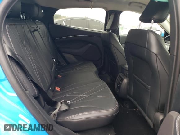 ✅ 2022 Ford Mustang Mach-E Select • VIN: 3FMTK1SS3NMA42173 • Lot: 71028165. Wystawiony na Copart z przebiegiem 40 366 mil. Bezpłatny archiwum sprzedaży aukcyjnych z USA i szczegółowy raport historii pojazdu na DreamBid. Zdjęcie 10.