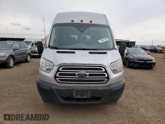 ✅ 2019 Ford Transit Passenger XL • VIN: 1FBVU4XG0KKA70405 • Lot: 70344185. Listed on Copart with 380,501 mi. Free auction sales archive from the USA and detailed vehicle history report at DreamBid. Image 5.