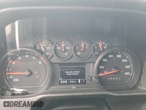 ✅ 2024 Chevrolet Silverado 2500HD Custom • VIN: 2GC1YME74R1253124 • Lot: 82267085. Listed on Copart with 9,765 mi. Free auction sales archive from the USA and detailed vehicle history report at DreamBid. Image 9.